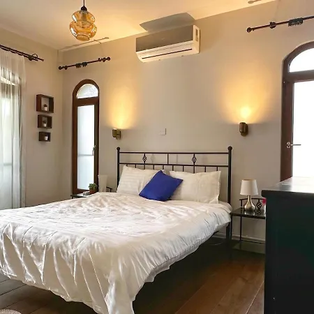 度假居 Cheerful And Cozy With Pool And Fireplace