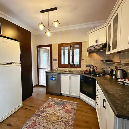 Cheerful And Cozy With Pool And Fireplace * Athalassa