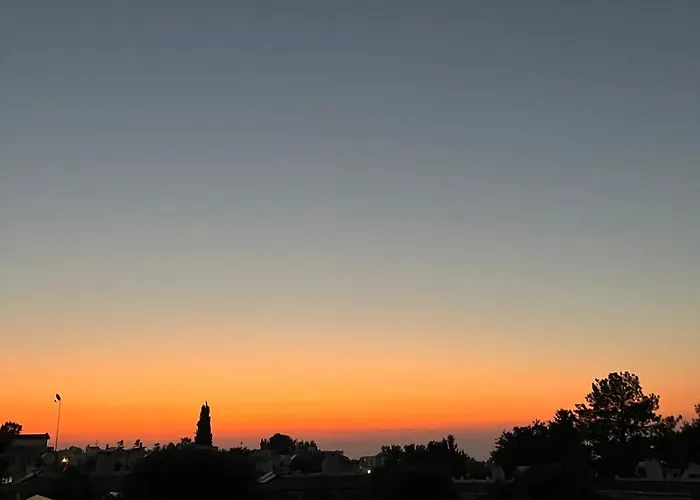 別荘 Cheerful And Cozy With Pool And Fireplace Athalassa