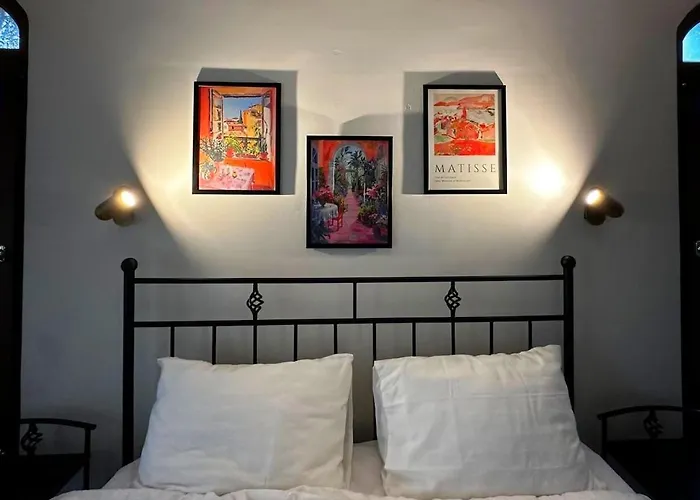 Cheerful And Cozy With Pool And Fireplace 別荘 Athalassa