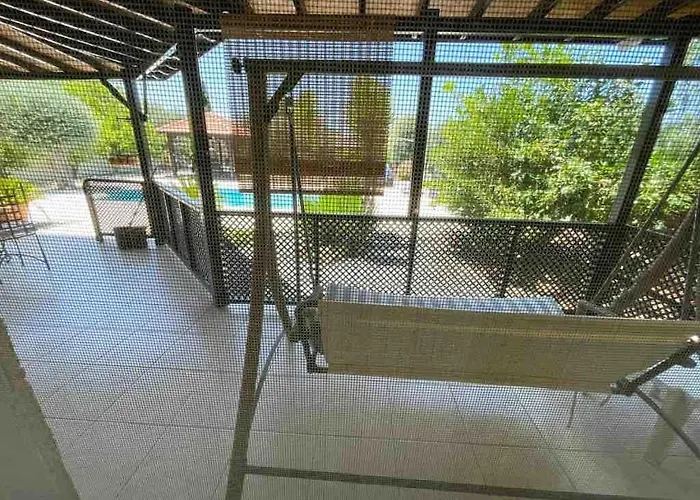 Cheerful And Cozy With Pool And Fireplace * Athalassa