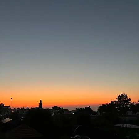 펜션 Cheerful And Cozy With Pool And Fireplace Athalassa