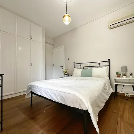 Cheerful And Cozy With Pool And Fireplace Athalassa