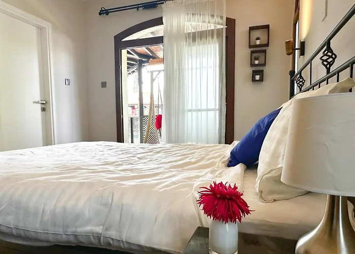 Cheerful And Cozy With Pool And Fireplace Prázdninový dům *