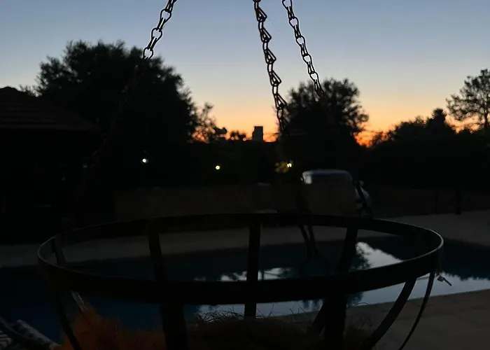 Prázdninový dům Cheerful And Cozy With Pool And Fireplace Athalassa